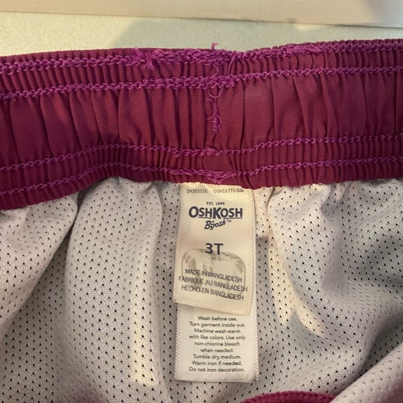 OshKosh 3T swim set - Picture 3 of 7